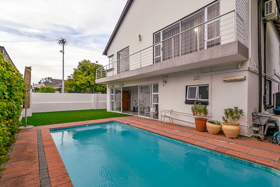 5 Bedroom Property for Sale in Claremont Western Cape